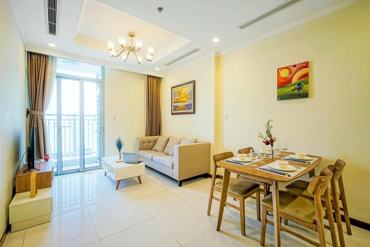 Mott Haven Apart - Vinhomes Central Park, Landmark 81 Area & Ice Rink Ho Chi Minh City Bagian luar foto