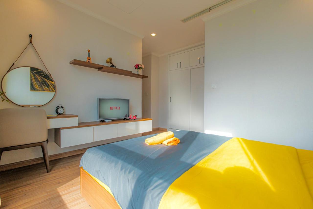 Mott Haven Apart - Vinhomes Central Park, Landmark 81 Area & Ice Rink Ho Chi Minh City Bagian luar foto