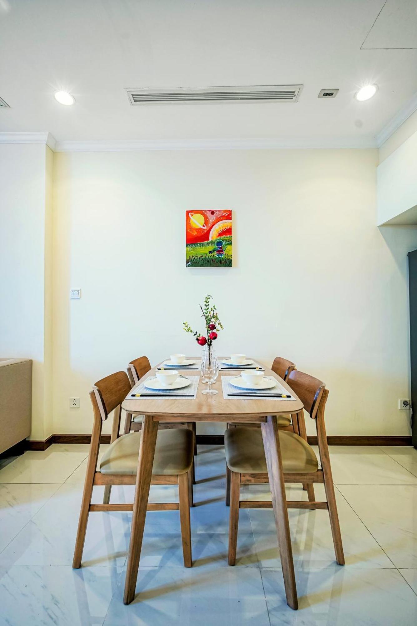 Mott Haven Apart - Vinhomes Central Park, Landmark 81 Area & Ice Rink Ho Chi Minh City Bagian luar foto