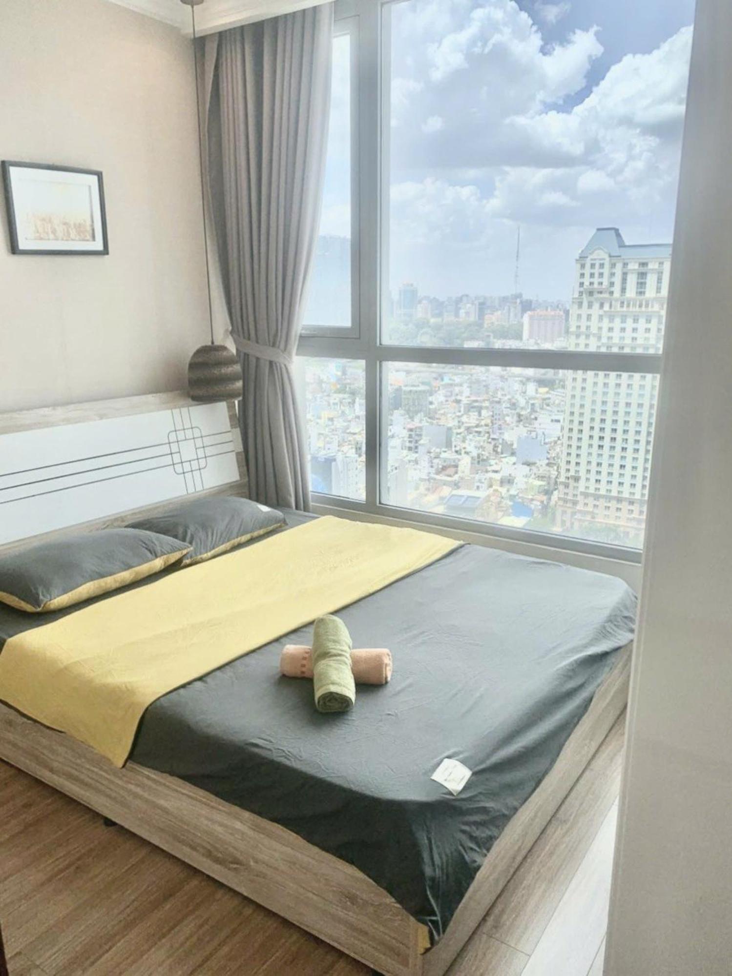Mott Haven Apart - Vinhomes Central Park, Landmark 81 Area & Ice Rink Ho Chi Minh City Bagian luar foto