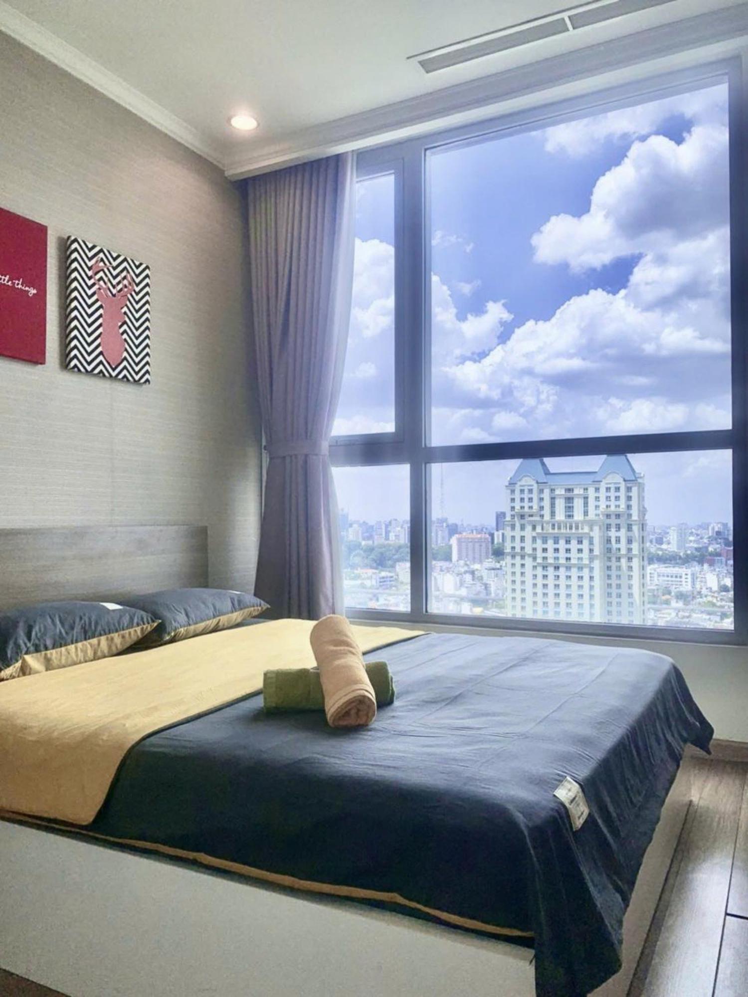 Mott Haven Apart - Vinhomes Central Park, Landmark 81 Area & Ice Rink Ho Chi Minh City Bagian luar foto